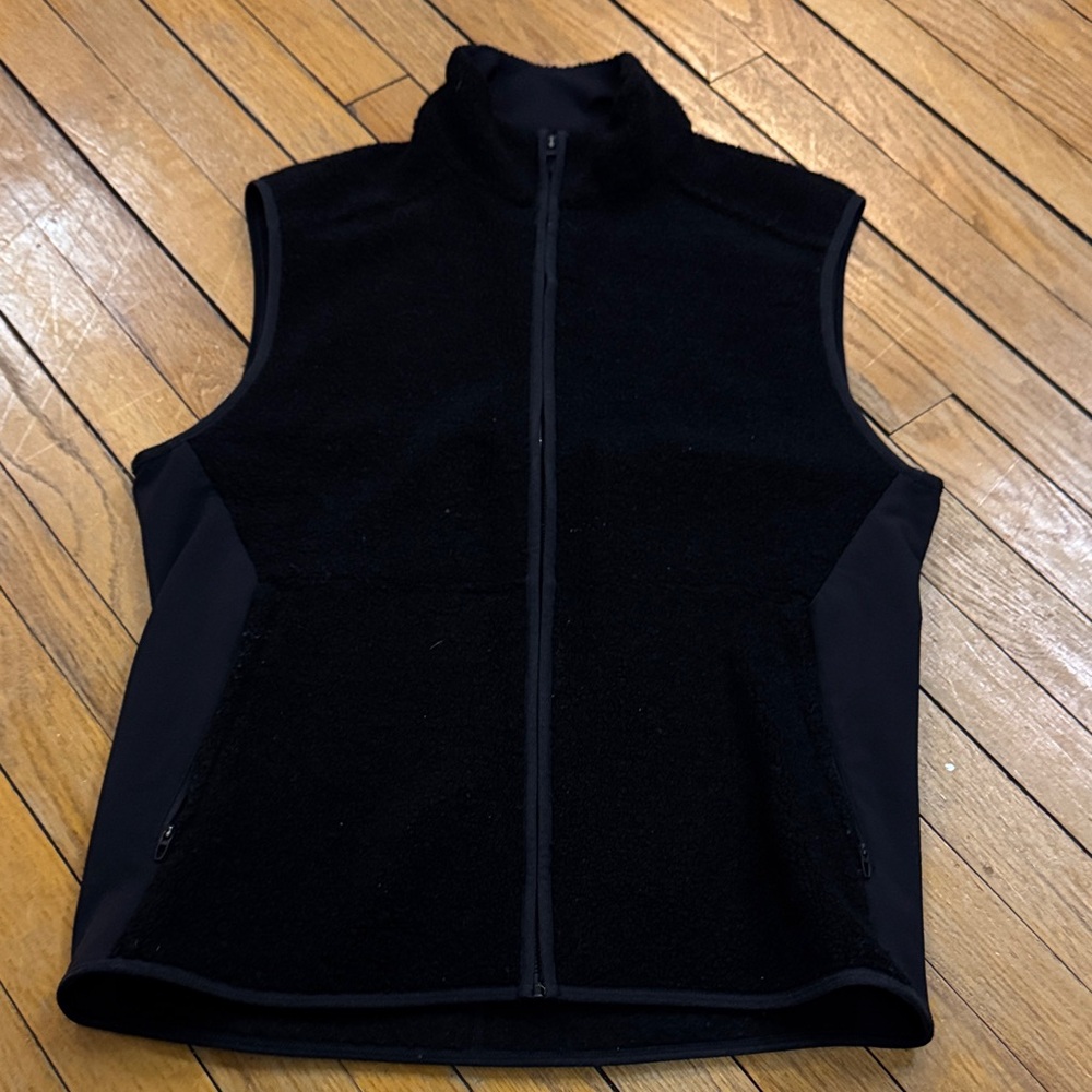 Black Fleece Vest Lulu